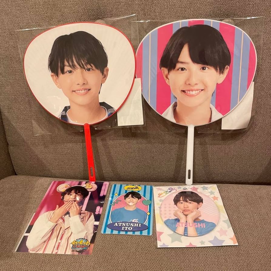 Amazon.co.jp: Boysbe 伊藤篤志 ミニうちわ 缶バッジ